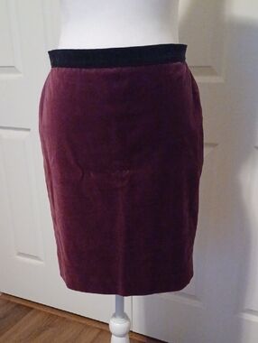 <> Ann Taylor Velvet Pencil Skirt - Burgundy